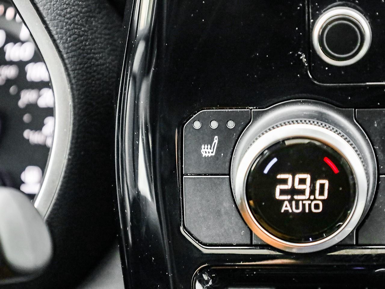 2021 Toyota Highlander HYBRID XLE Photo