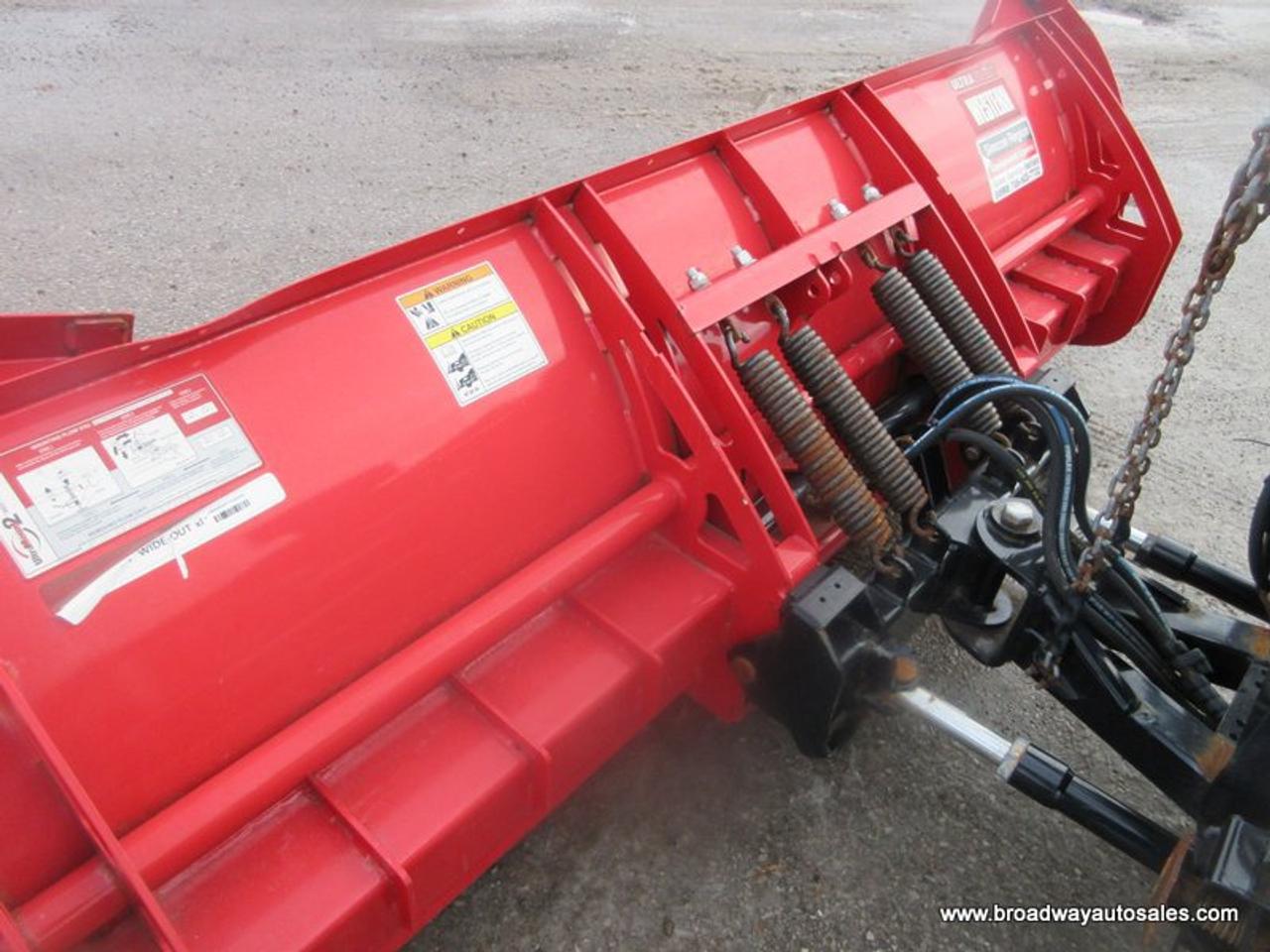 2017 Ford F-450 WINTER-READY XLT-EDITION 6 PASSENGER 6.7L - DIESEL.. 4X4.. CREW-CAB.. 8-FOOT-DUALLY.. WESTERN-WIDE-OUT-PLOW.. NAVIGATION.. WEATHER-GUARD-TANK.. Photo