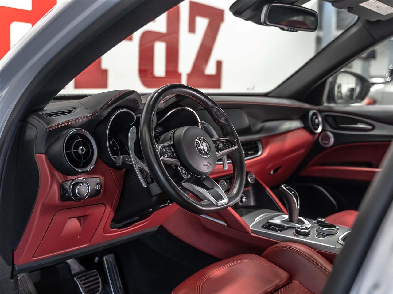 2021 Alfa Romeo Stelvio $288 BI WEEKLY $3000 DOWN TI SPORT|Q4|ADAPT CRUISE|HARMAN KARDON|BLINDSPOT|PANO|LOADED Photo4