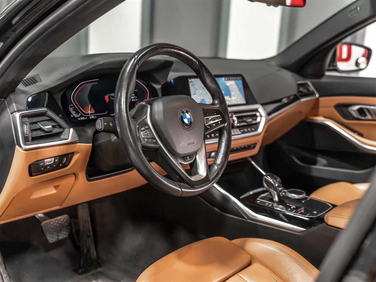 2019 BMW 330i 330i xDrive|SPORT LINE|BLINDSPOT|NAVI|REARCAM|ACCIDENT FREE|LOADED Photo