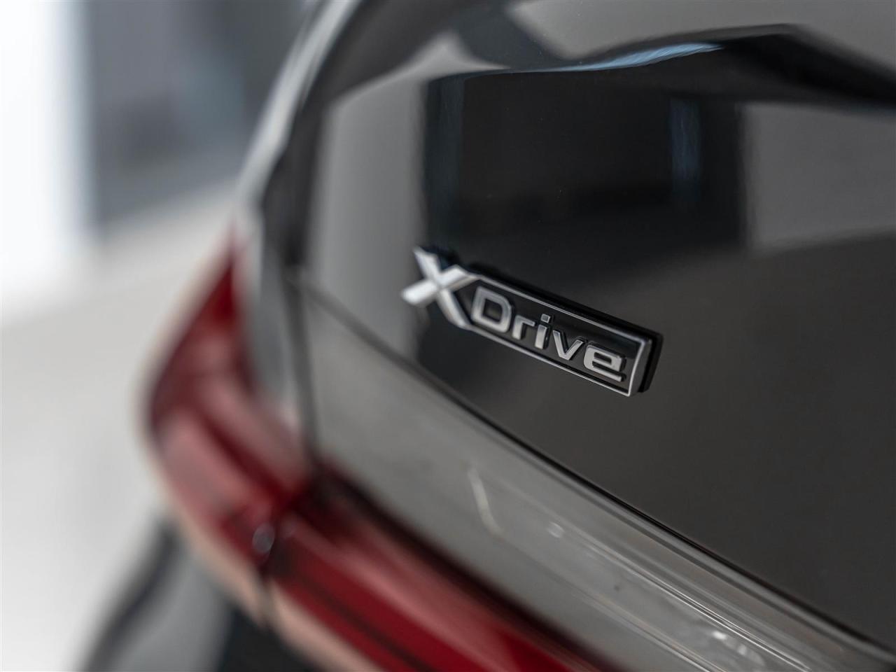 2019 BMW 330i 330i xDrive|SPORT LINE|BLINDSPOT|NAVI|REARCAM|ACCIDENT FREE|LOADED Photo