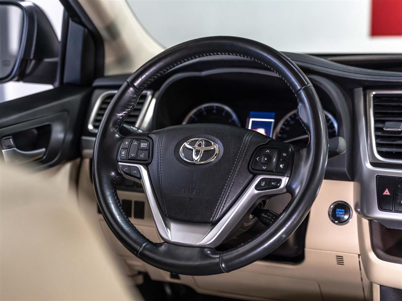 2017 Toyota Highlander $300 BI WEEKLY $2000 DOWN XLE|AWD|8 PASSENGER|ADAPT CRUISE|BLINDSPOT|NAVI|REARCAM Photo