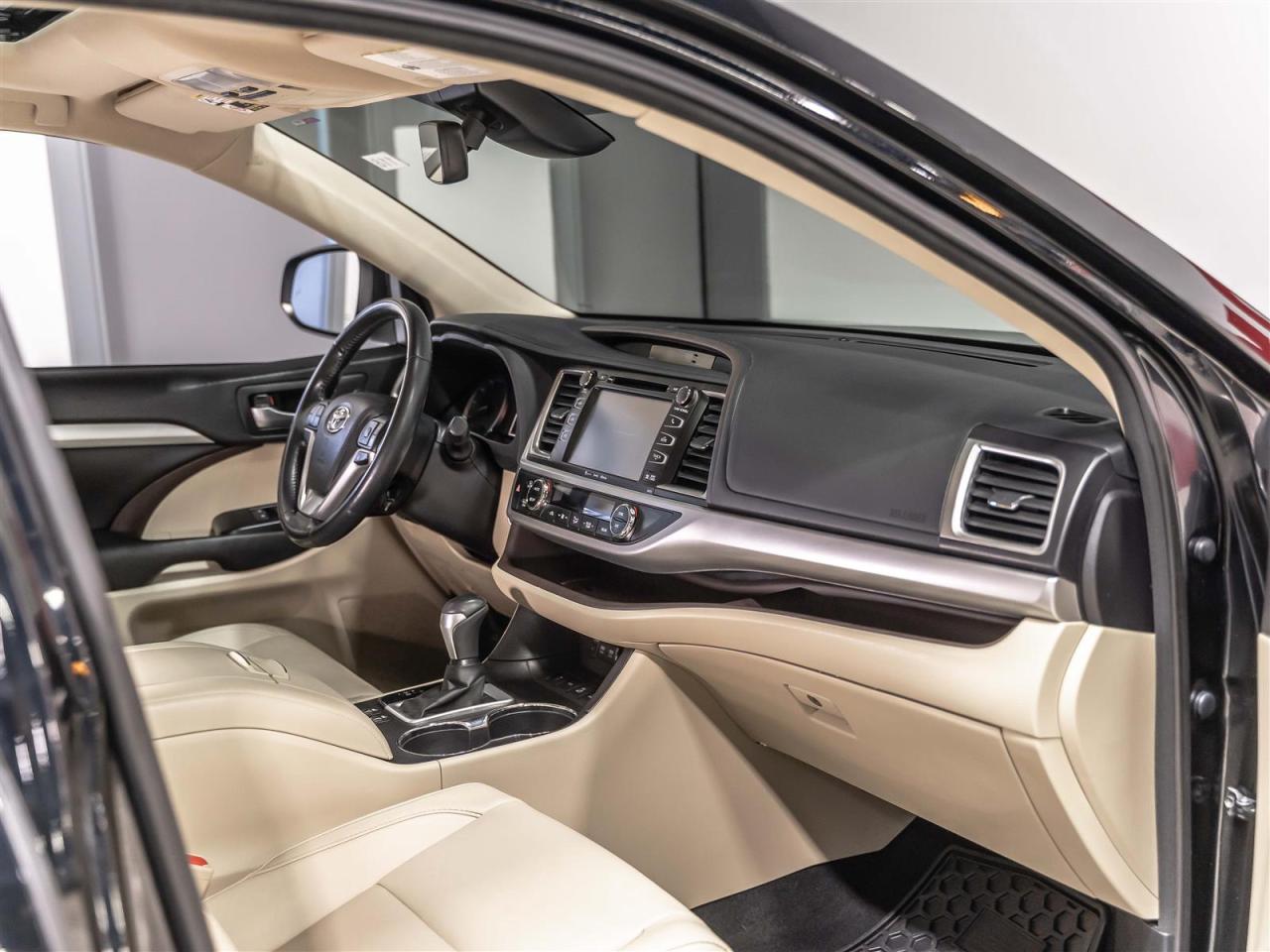 2017 Toyota Highlander $300 BI WEEKLY $2000 DOWN XLE|AWD|8 PASSENGER|ADAPT CRUISE|BLINDSPOT|NAVI|REARCAM Photo