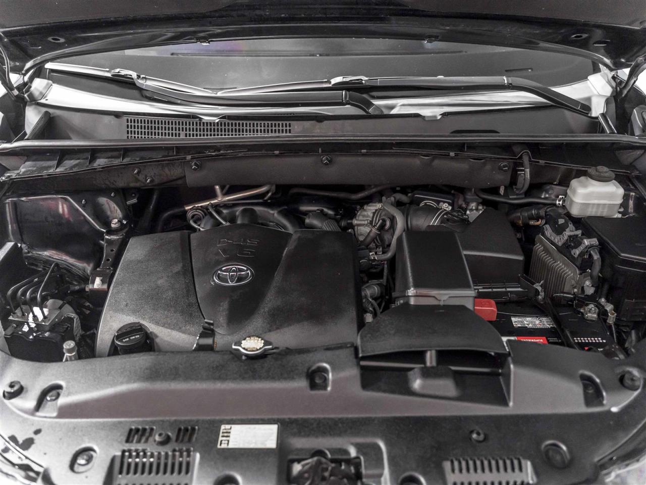 2017 Toyota Highlander $300 BI WEEKLY $2000 DOWN XLE|AWD|8 PASSENGER|ADAPT CRUISE|BLINDSPOT|NAVI|REARCAM Photo