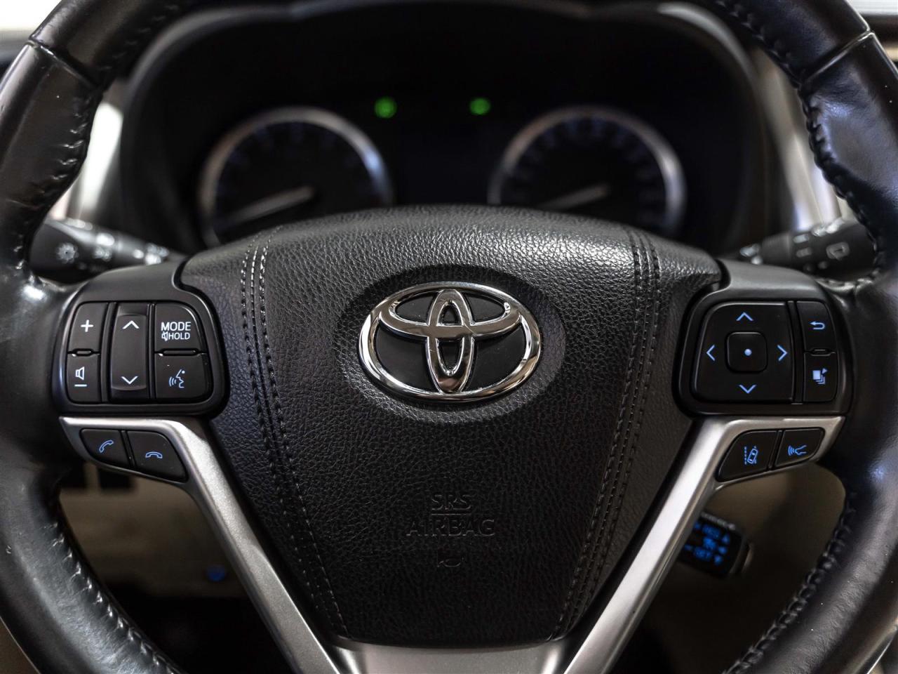 2017 Toyota Highlander $300 BI WEEKLY $2000 DOWN XLE|AWD|8 PASSENGER|ADAPT CRUISE|BLINDSPOT|NAVI|REARCAM Photo