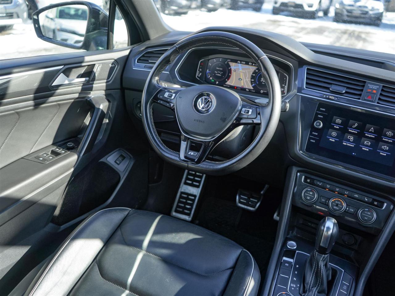 2021 Volkswagen Tiguan HIGHLINE | R-LINE | AWD | NAV | LEATHER | PANO Photo