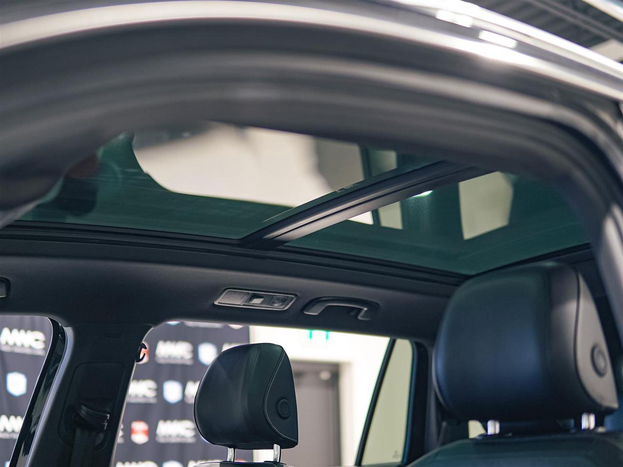 2021 Volkswagen Tiguan Highline | NAV | SUNROOF | LEATHER | P/ TAILGATE Photo