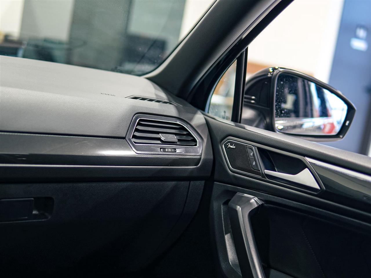 2021 Volkswagen Tiguan Highline | NAV | SUNROOF | LEATHER | P/ TAILGATE Photo