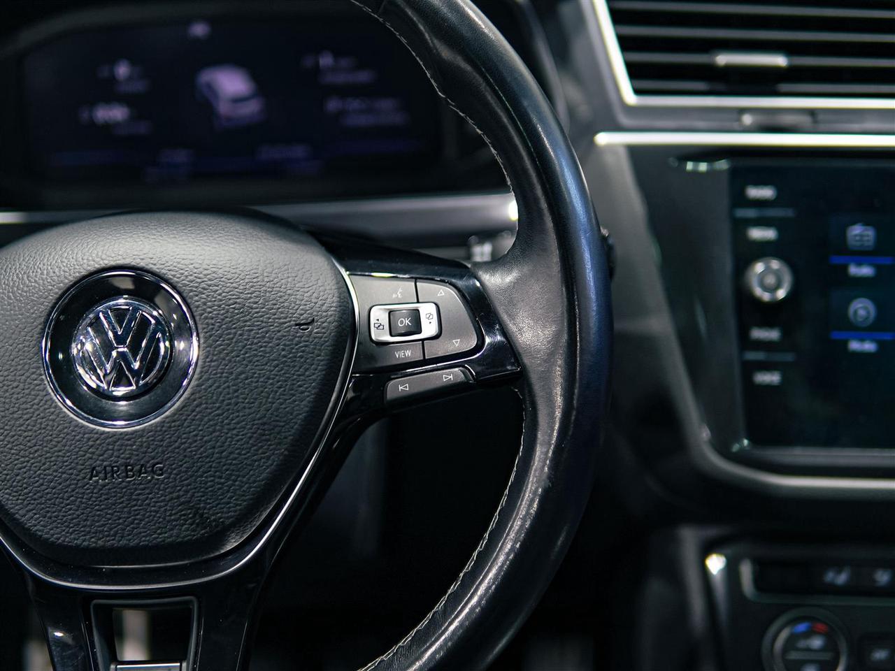 2021 Volkswagen Tiguan Highline | NAV | SUNROOF | LEATHER | P/ TAILGATE Photo