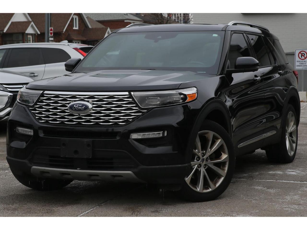 2021 Ford Explorer Platinum AWD | Panoramic Roof | Navigation | 6 Passenger Photo2