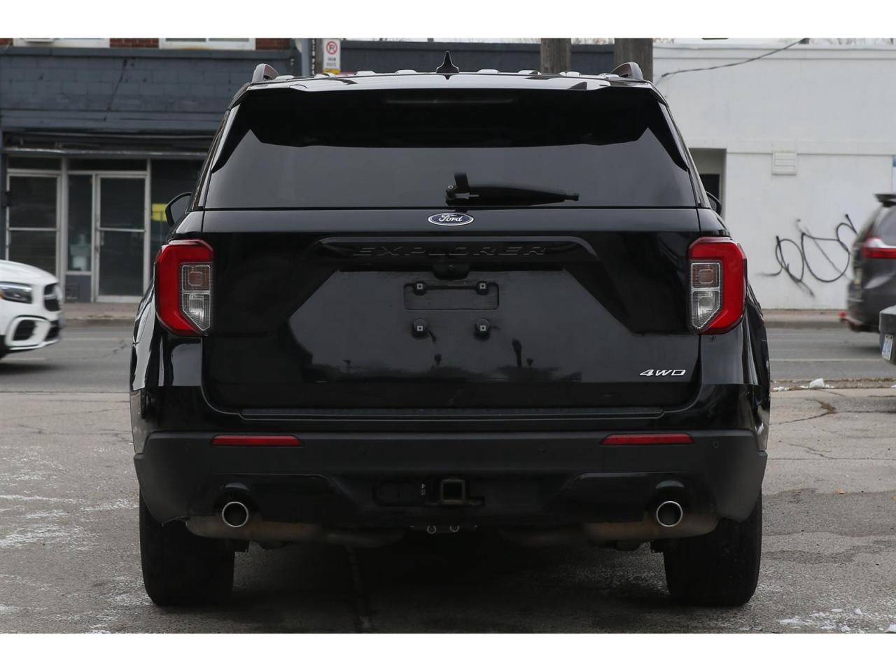 2022 Ford Explorer ST-Line AWD Photo