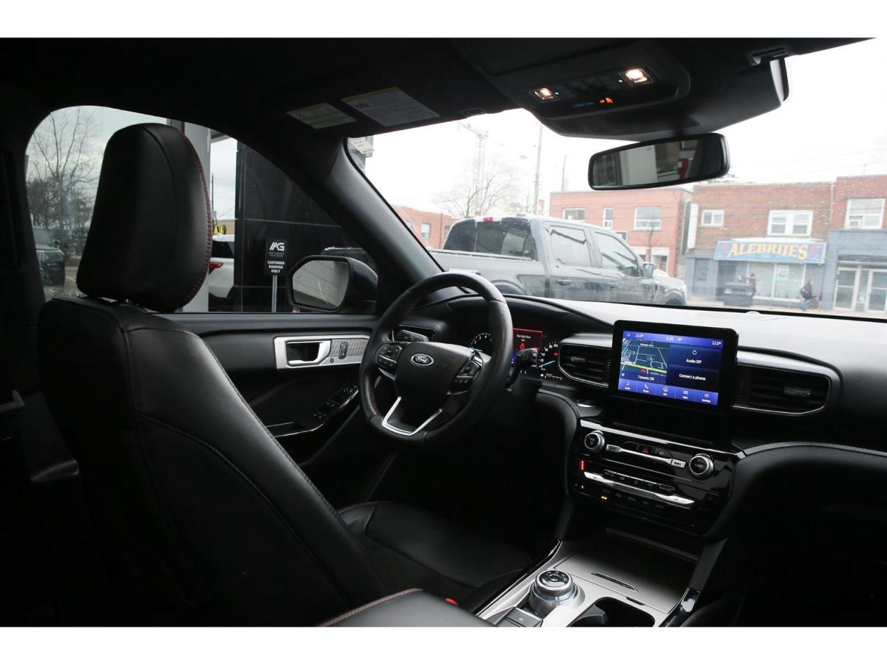 2022 Ford Explorer ST-Line AWD Photo