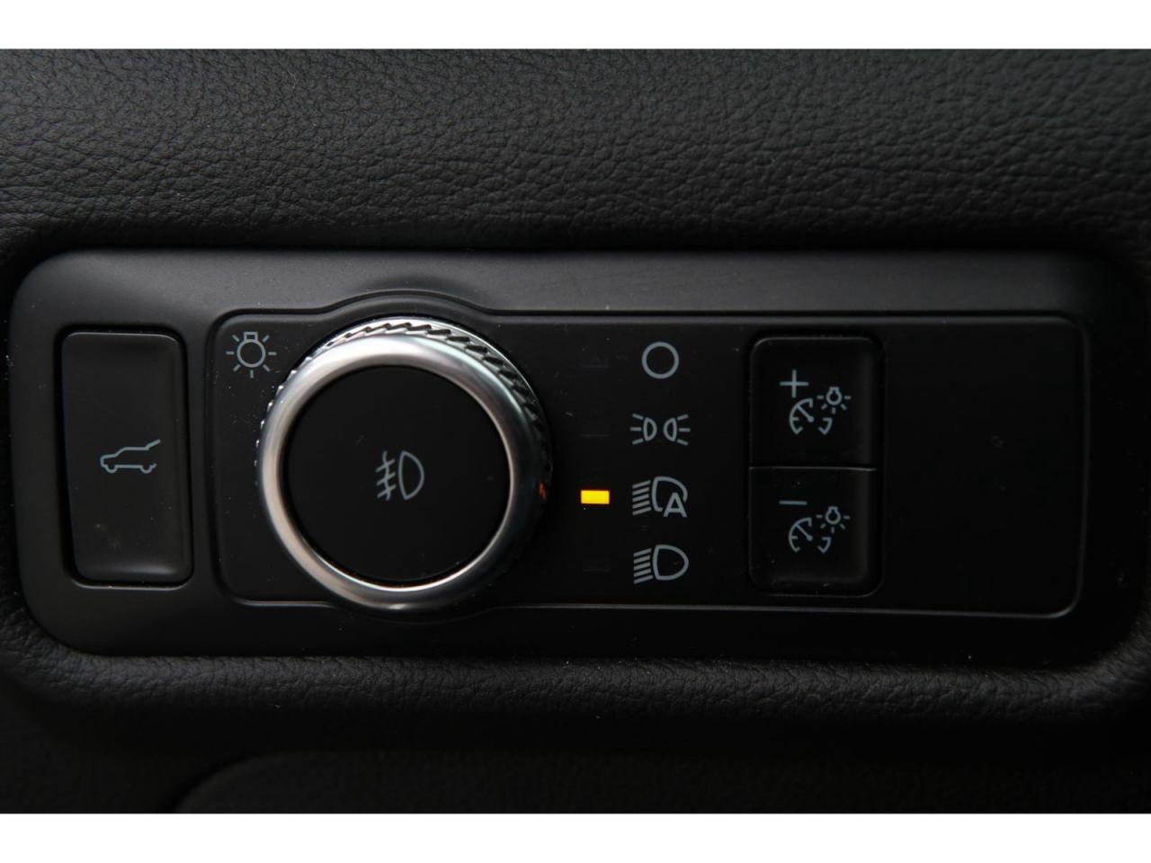 2022 Ford Explorer ST-Line AWD Photo