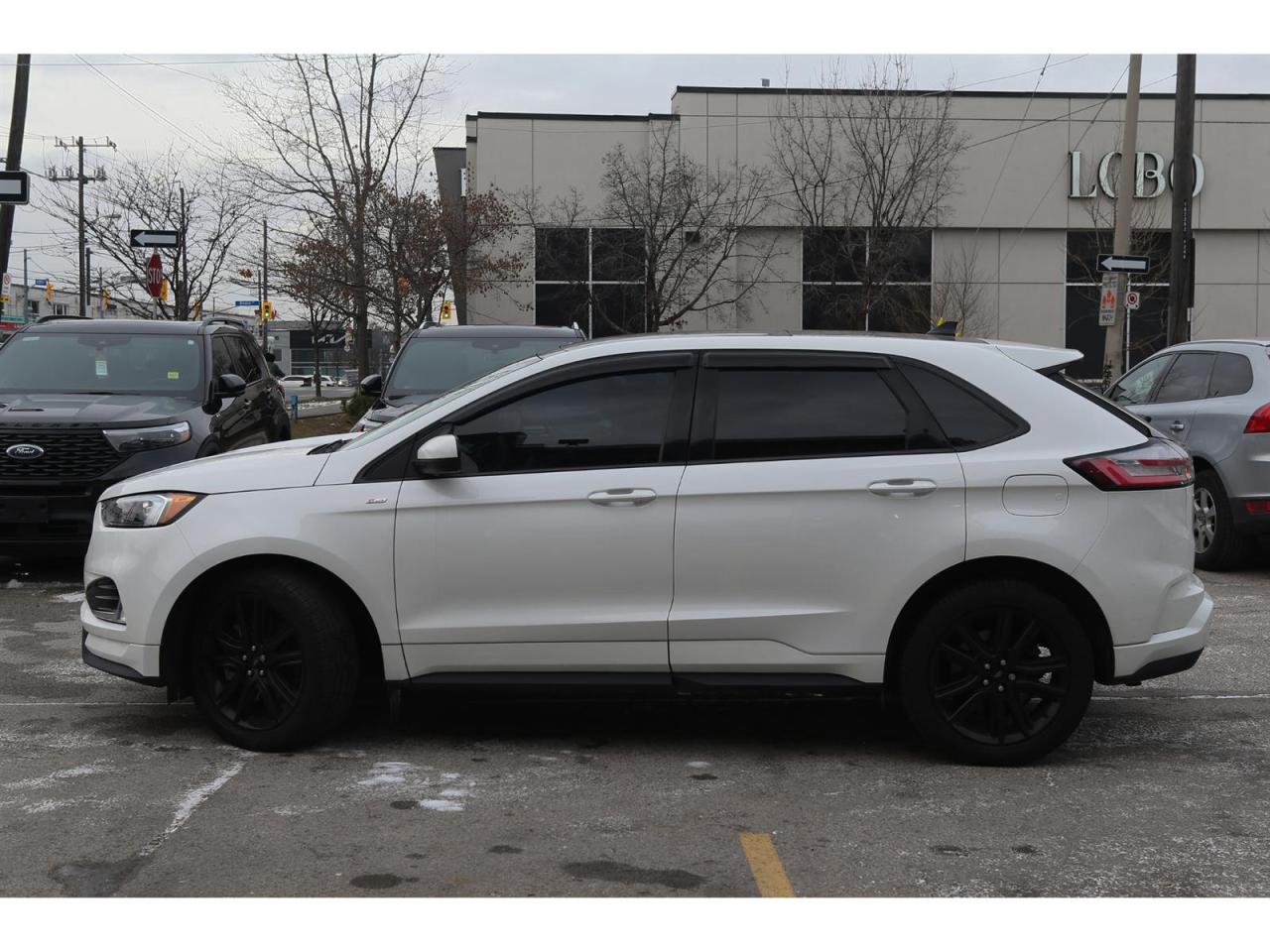 2024 Ford Edge ST-Line - AWD - Navigation - Leather Seats - Apple Car Play - Dual Zone Climate - Adaptive Cruise Photo3