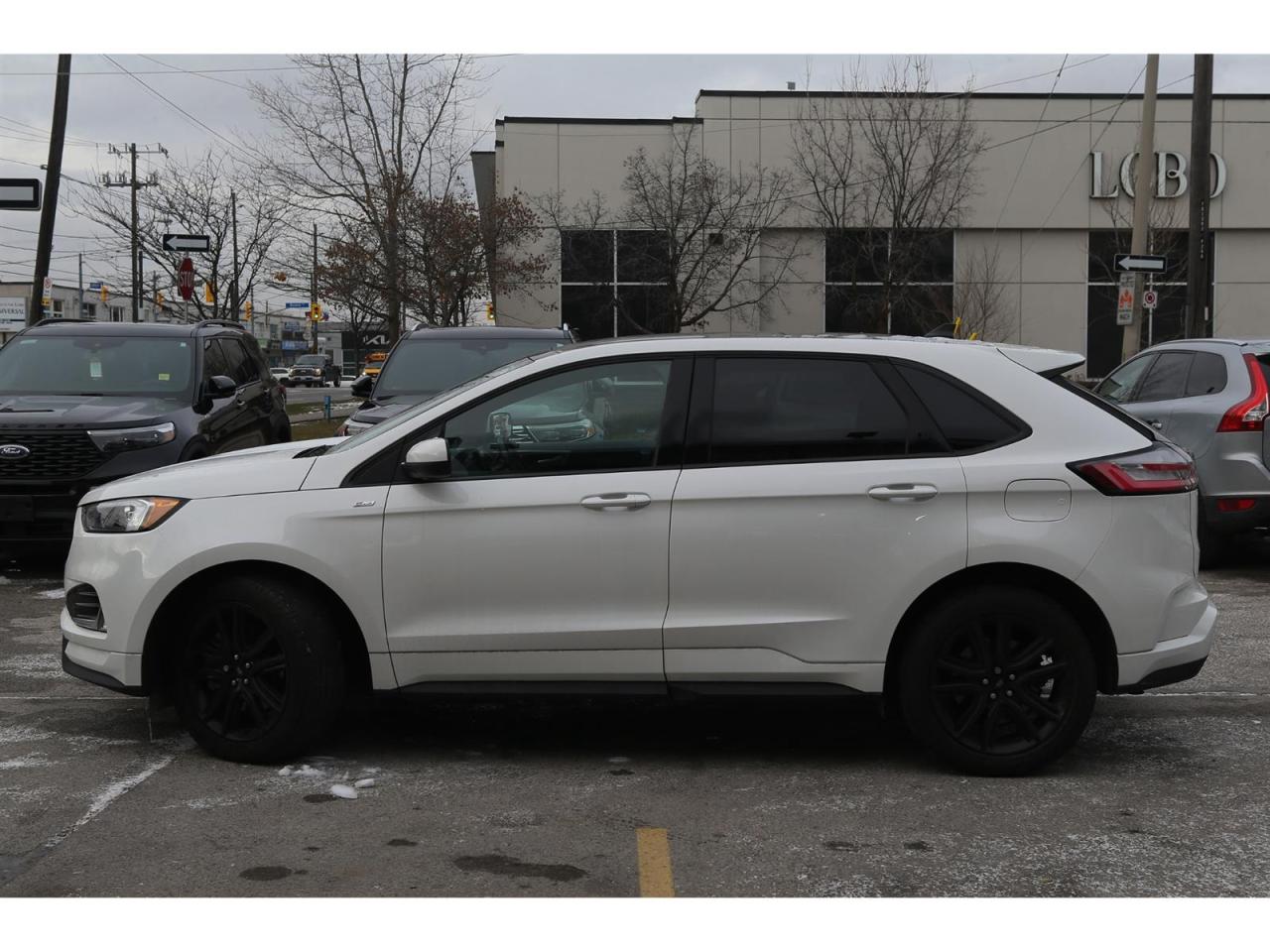 2024 Ford Edge ST-Line - AWD - Navigation - Leather Seats -Pano Roof - Dual Zone Climate - Adaptive Cruise Photo3