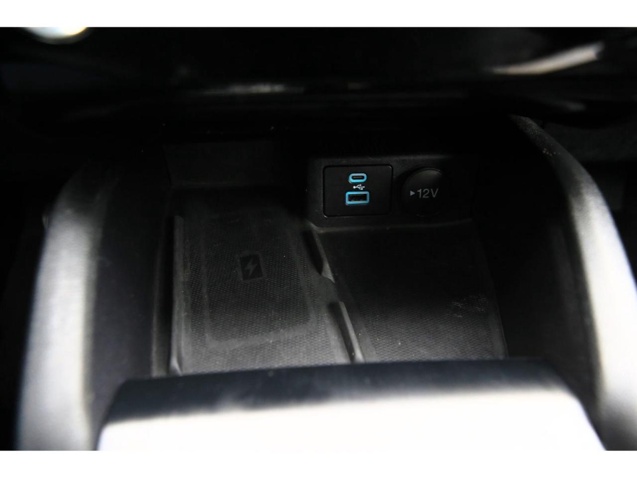 2023 Ford Escape Platinum AWD | Panoramic Roof | Navigation | Leather Seats Photo