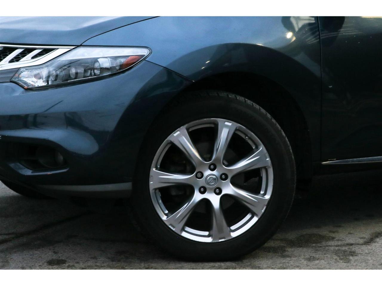 2014 Nissan Murano Platinum AWD | Panoramic Roof | Navigation | Leather Seats Photo