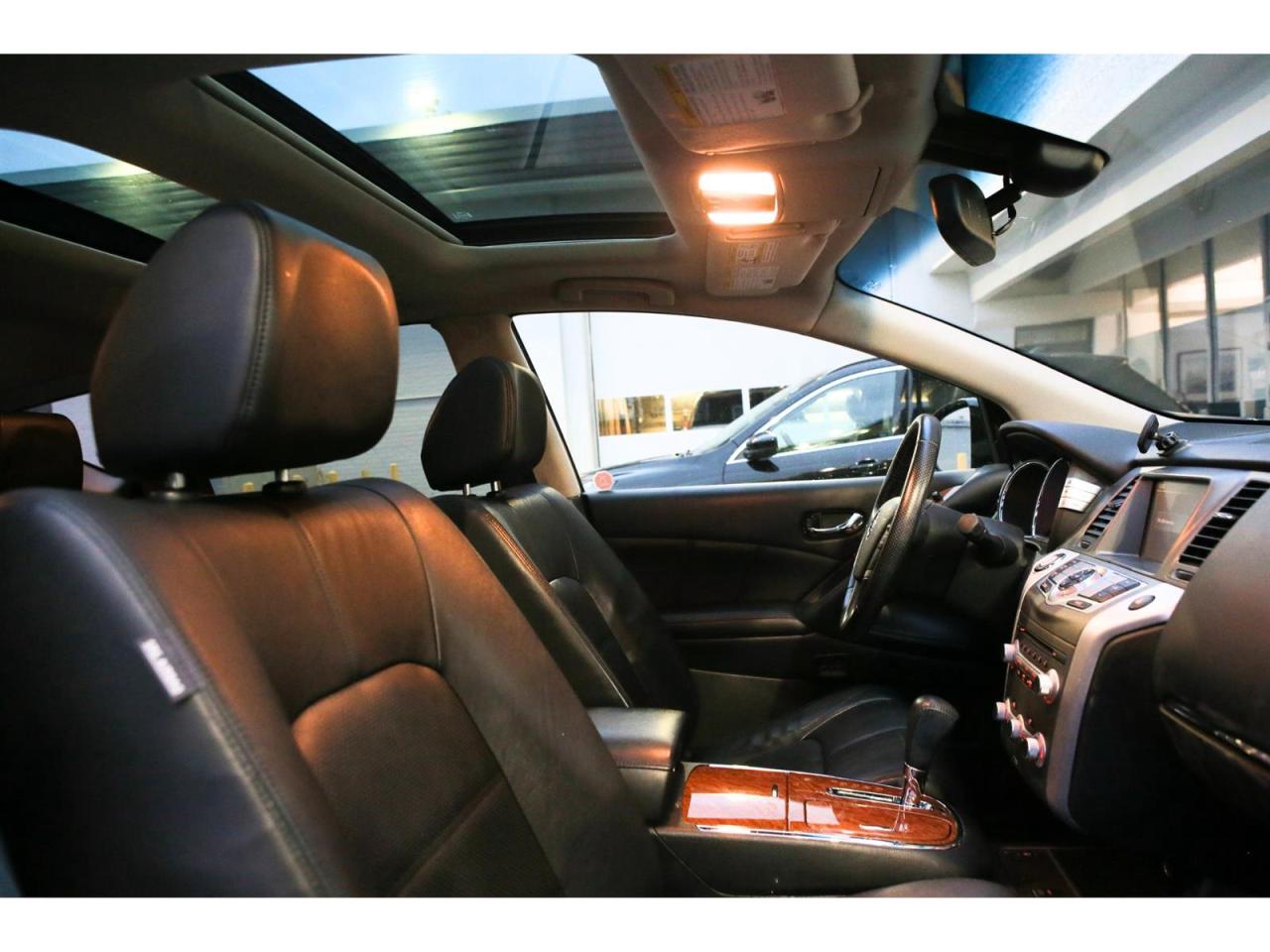 2014 Nissan Murano Platinum AWD | Panoramic Roof | Navigation | Leather Seats Photo