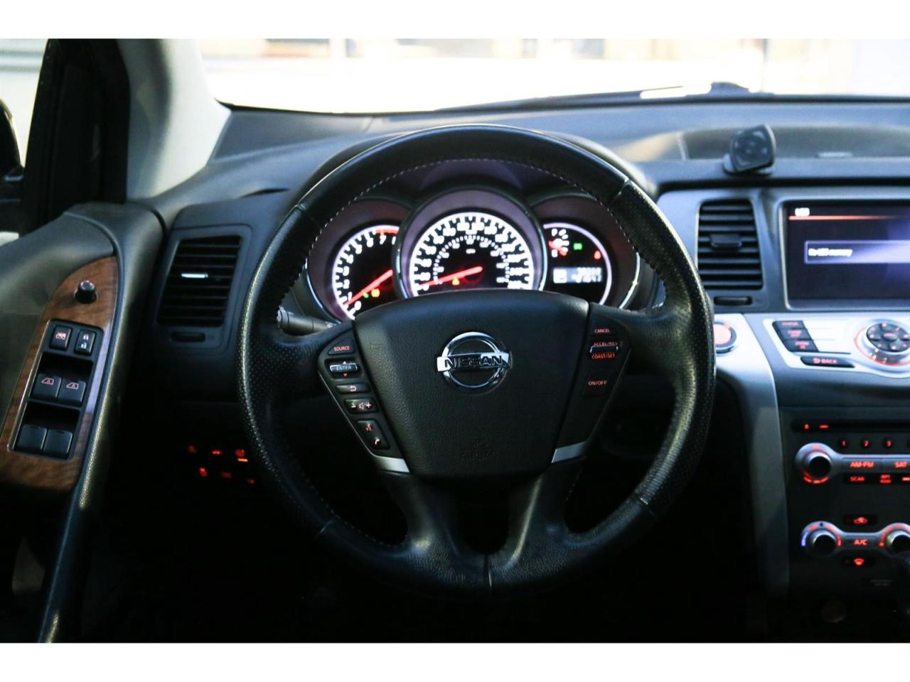 2014 Nissan Murano Platinum AWD | Panoramic Roof | Navigation | Leather Seats Photo