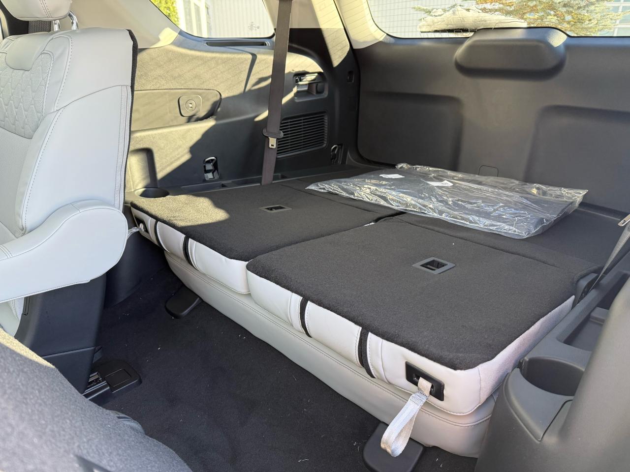 2026 Ford Explorer  Photo5