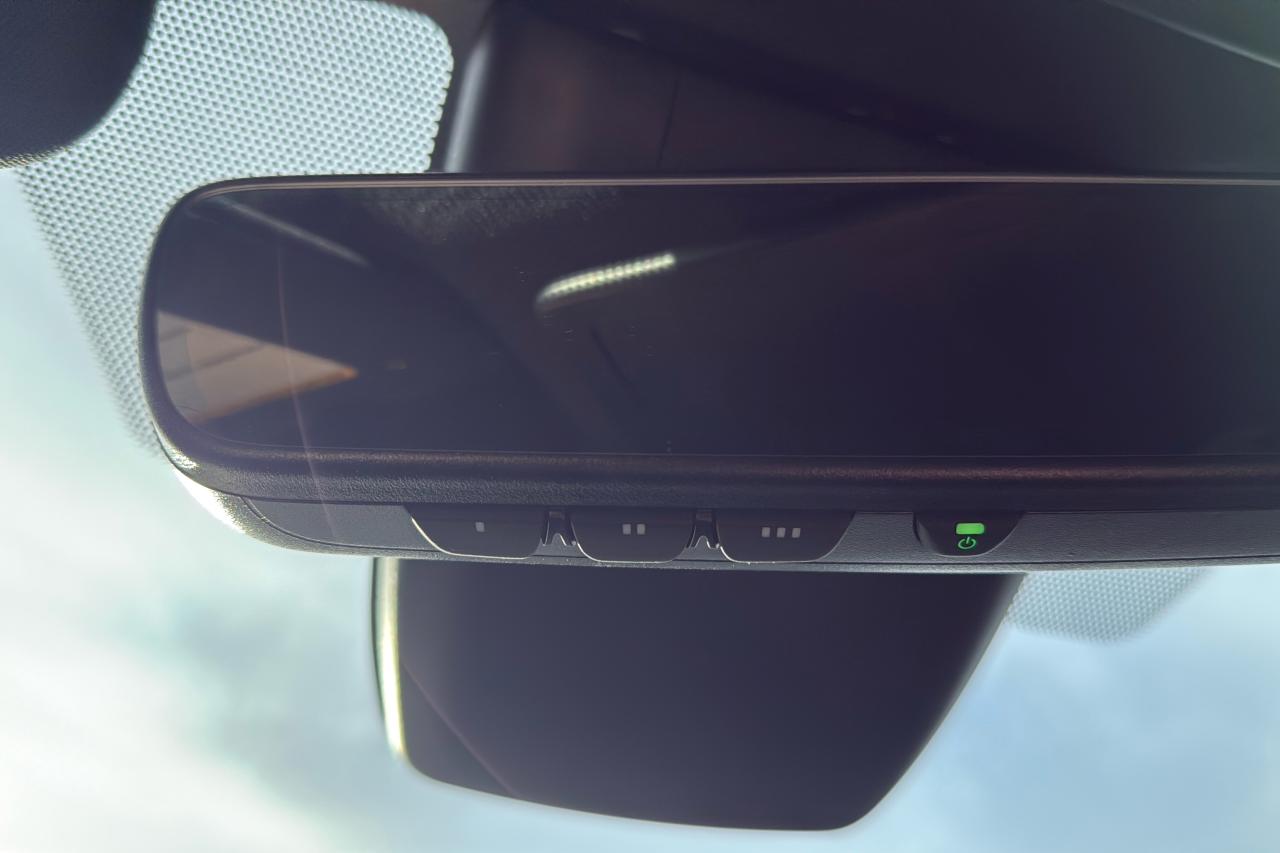 2021 Toyota Highlander XSE Photo