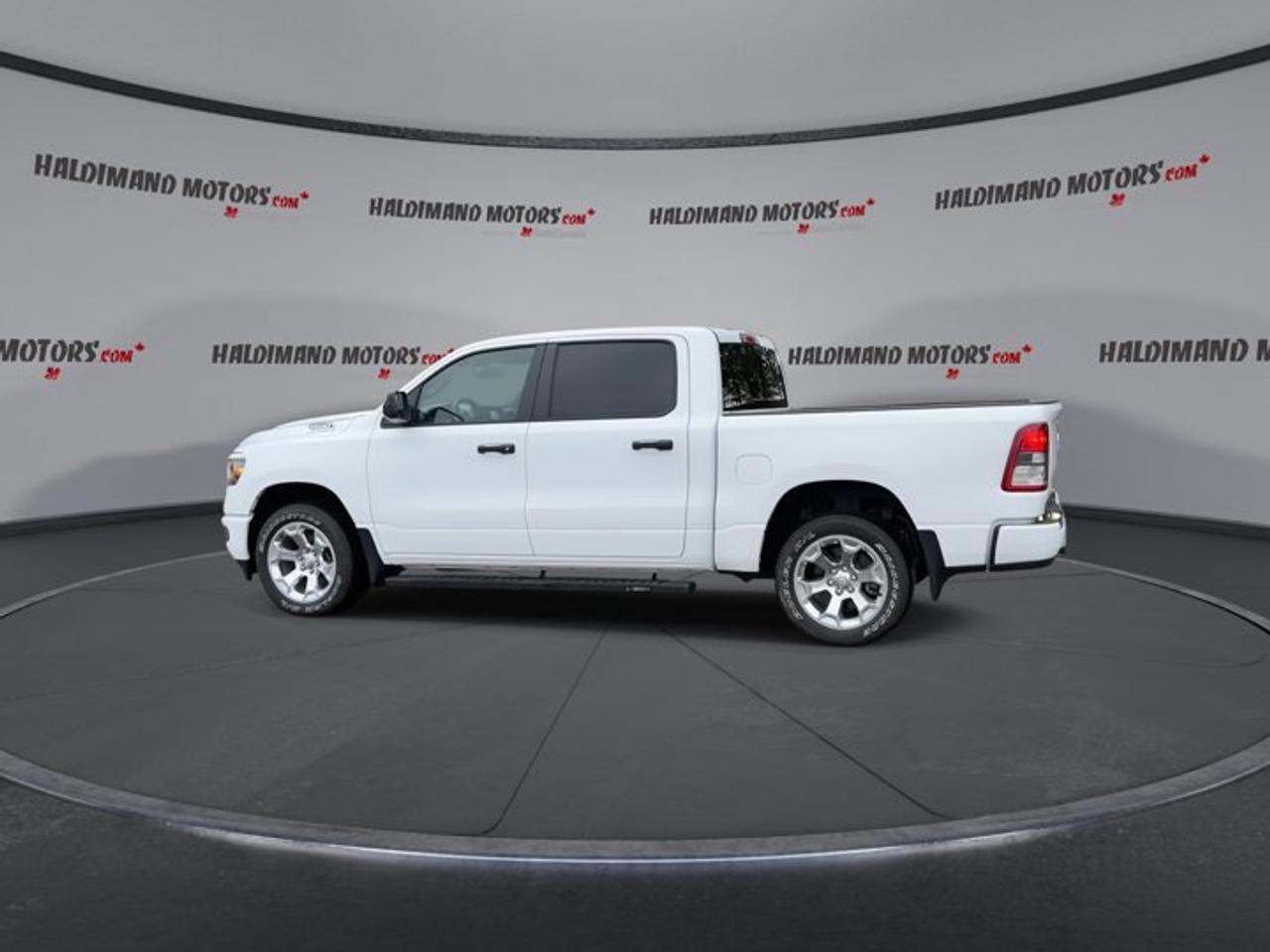 2024 RAM 1500 Tradesman Crew Cab 5'7 Box 4x4 | Sport Appearance Package | Accident Free Photo4