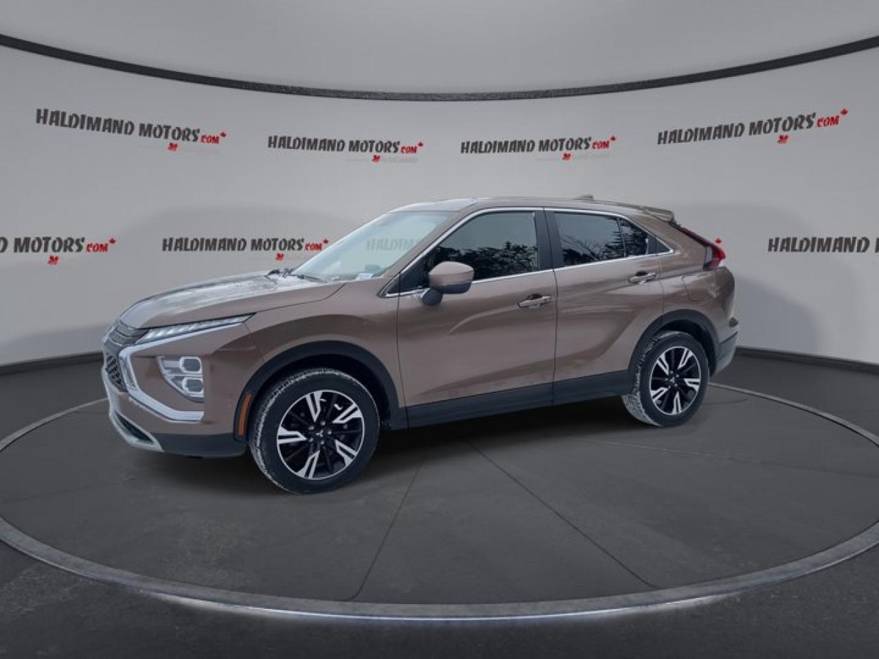 2024 Mitsubishi Eclipse Cross SEL Photo3