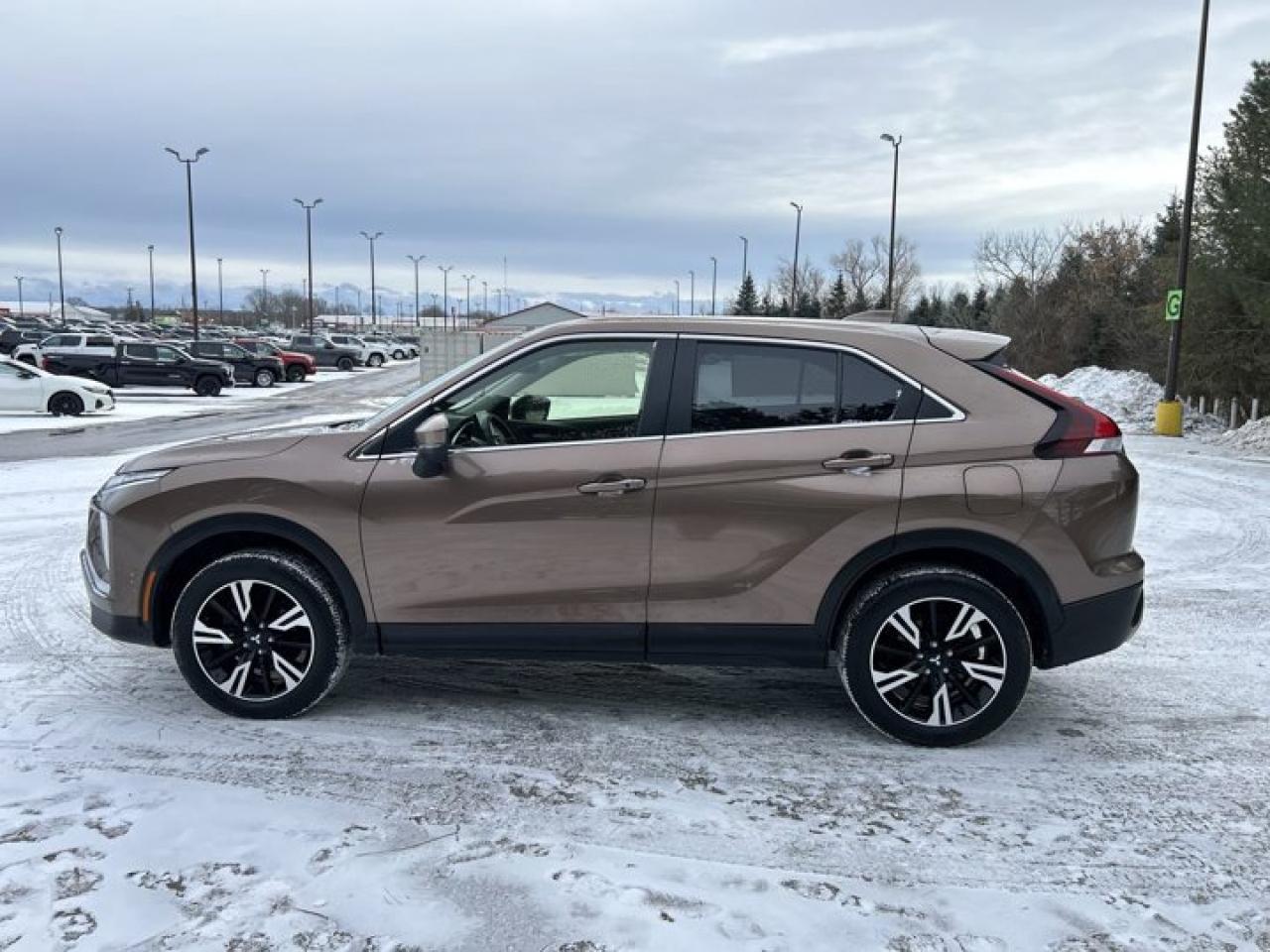 2024 Mitsubishi Eclipse Cross SEL Photo