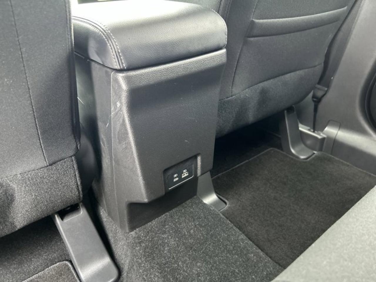 2024 Mitsubishi Eclipse Cross SEL Photo