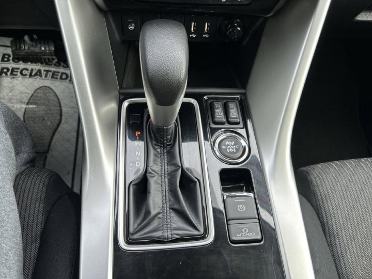 2024 Mitsubishi Eclipse Cross SEL Photo