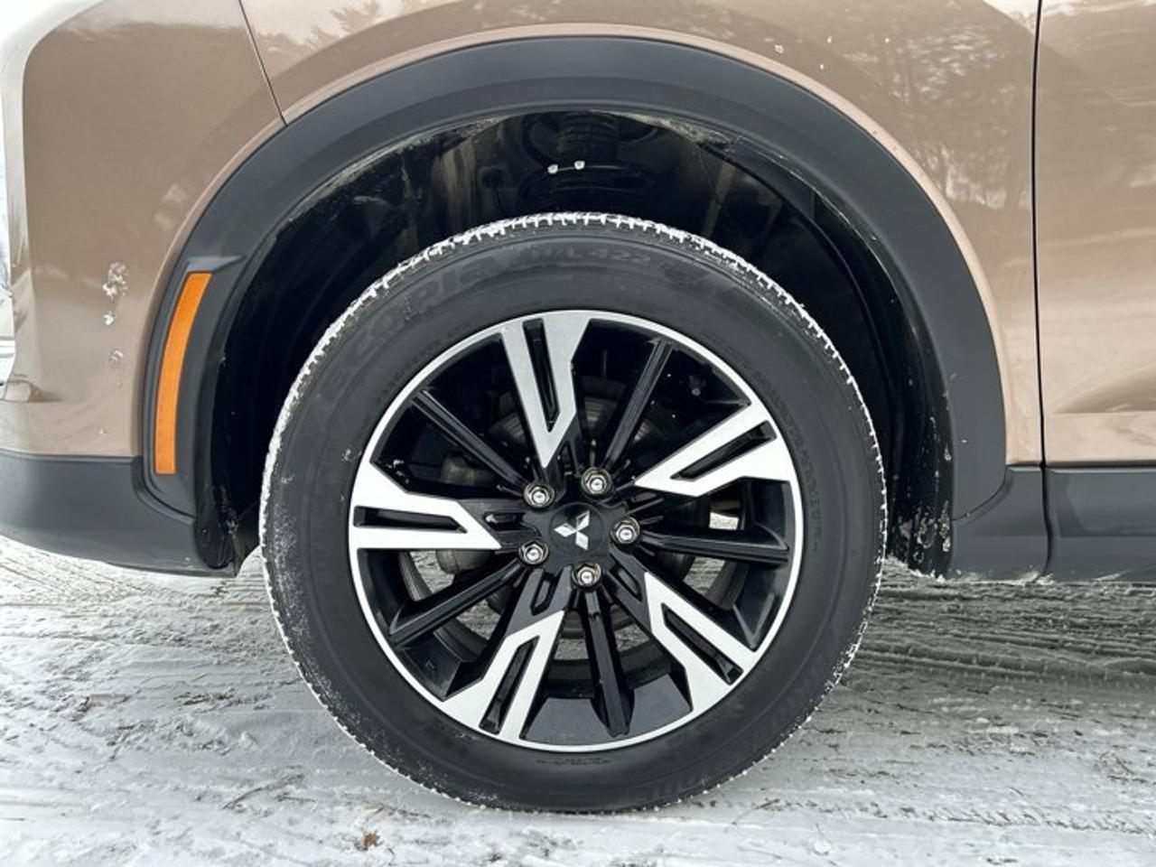 2024 Mitsubishi Eclipse Cross SE S-AWC | No accidents Photo