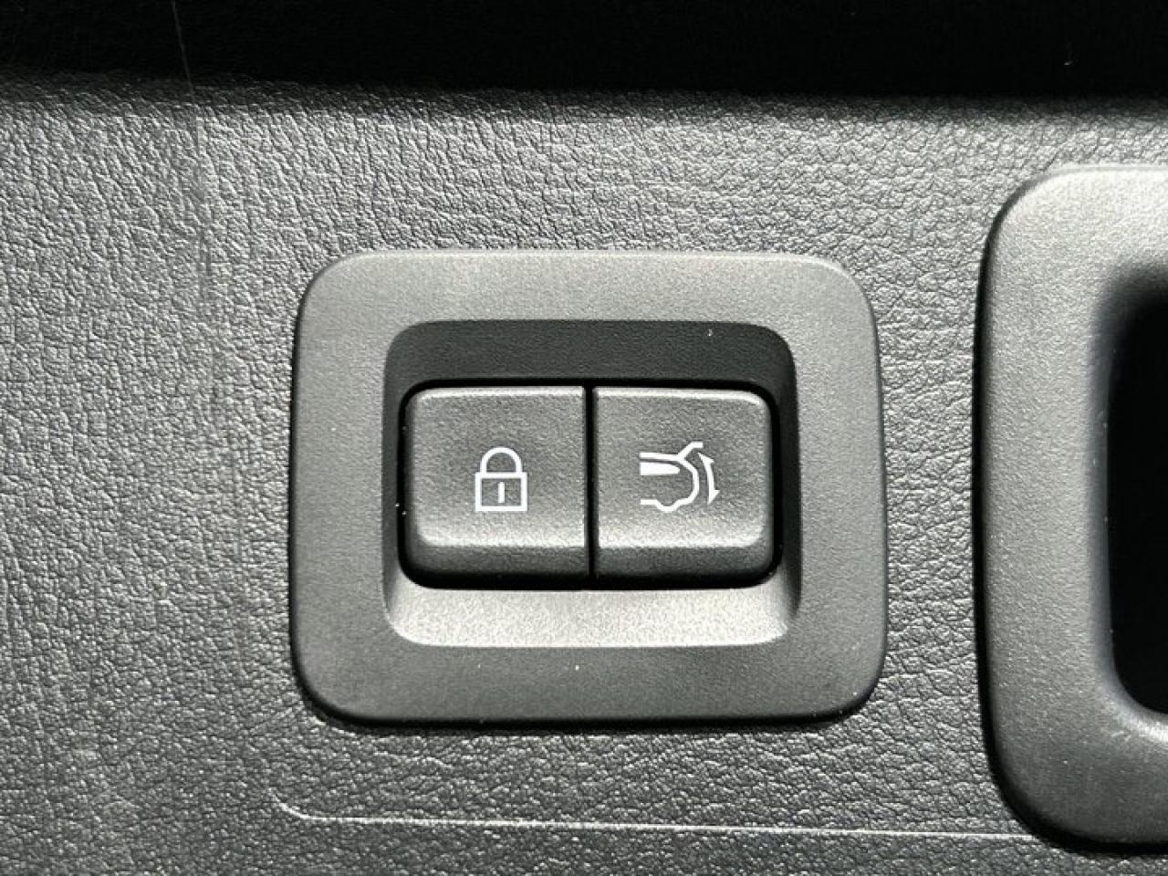 2024 Mazda CX-50 Premium AWD | Panoramic Roof | 360 Camera | Leather Seats Photo