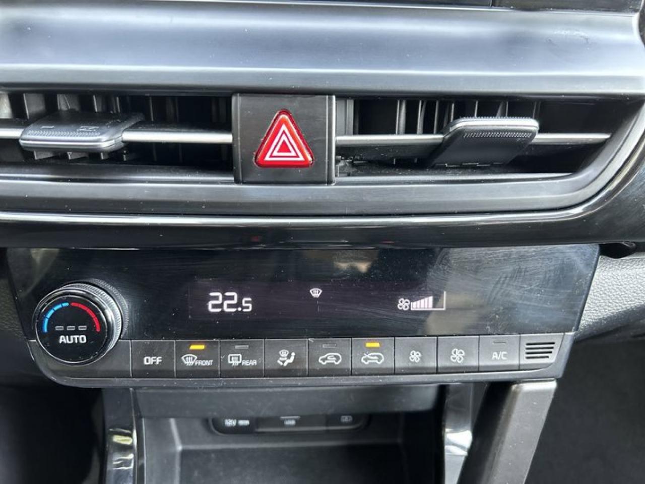 2024 Kia Seltos EX | Sunroof | Remote Start | Leather Seats | Heated Seats Photo