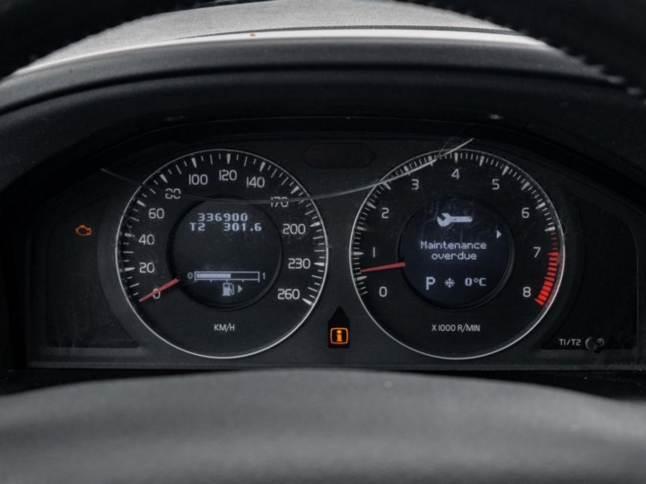 2010 Volvo XC60  Photo