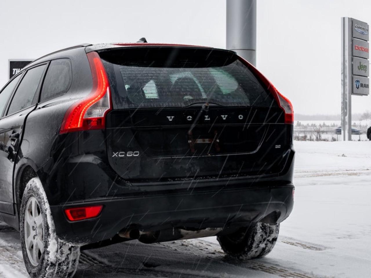 2010 Volvo XC60  Photo