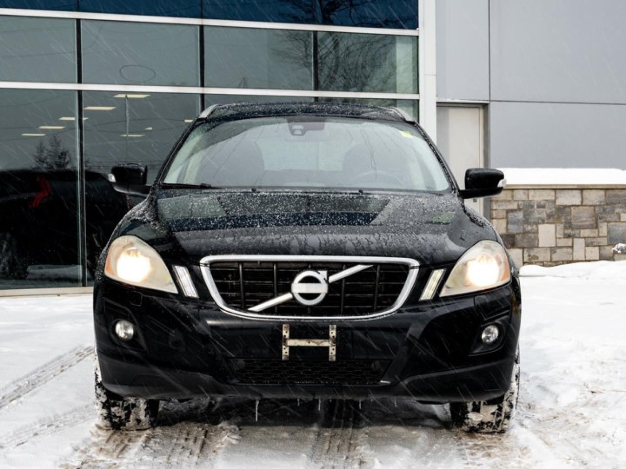 2010 Volvo XC60  Photo