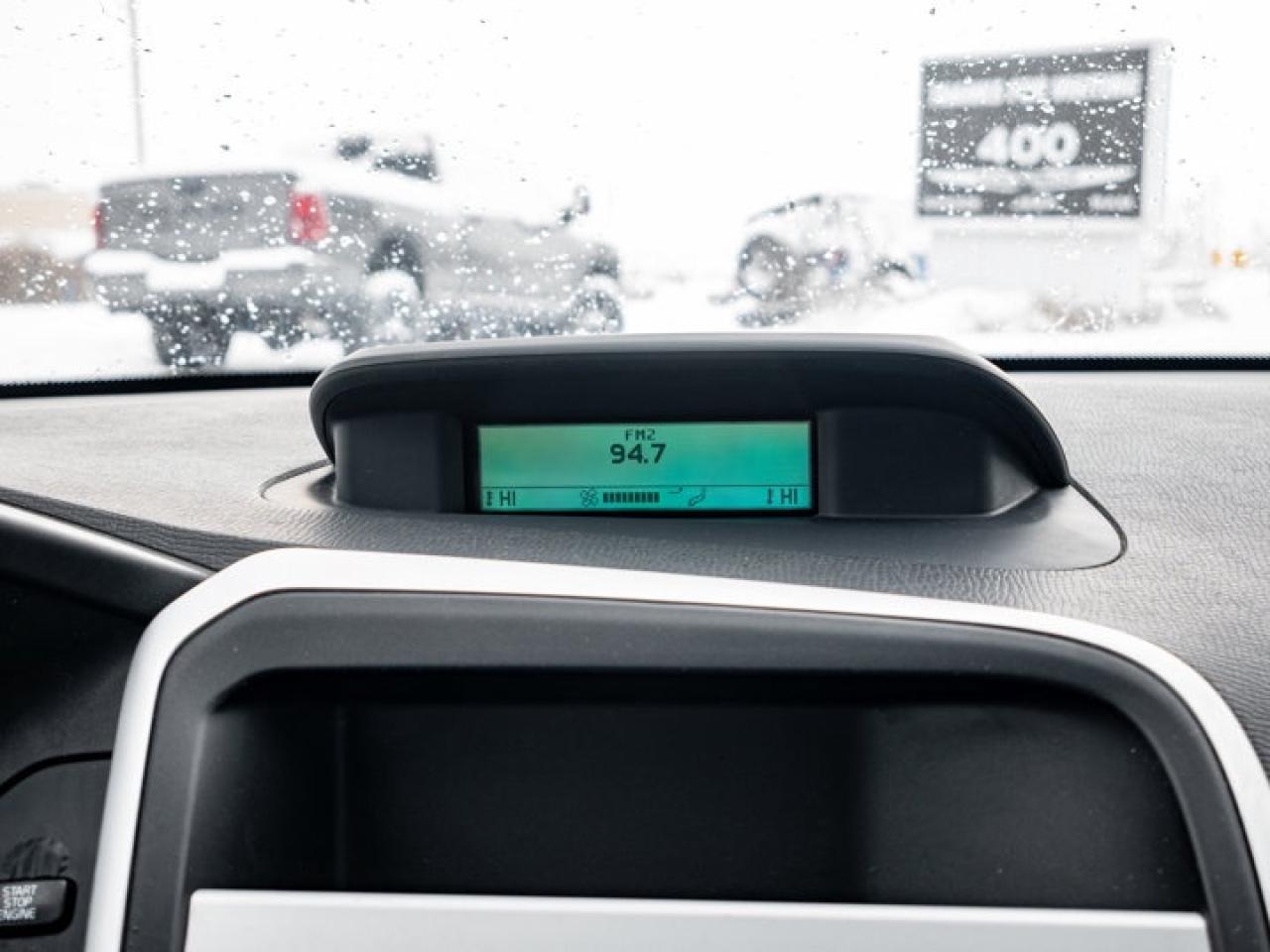 2010 Volvo XC60  Photo