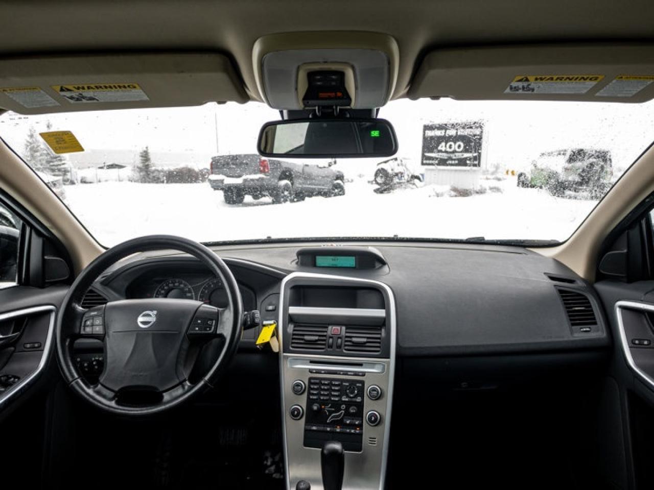 2010 Volvo XC60  Photo