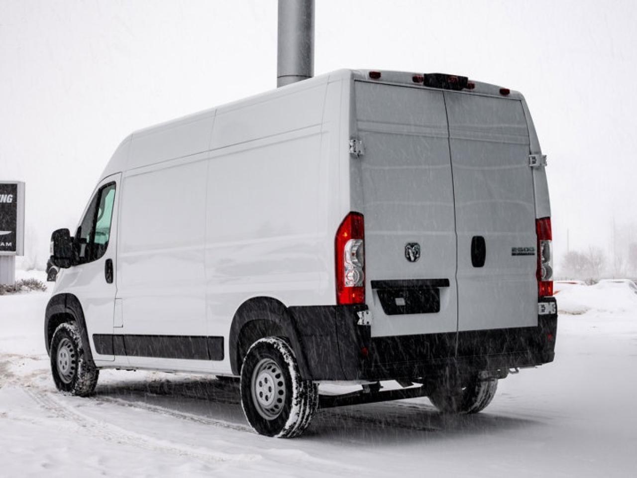 2024 RAM Cargo Van ProMaster TRADESMAN Photo4