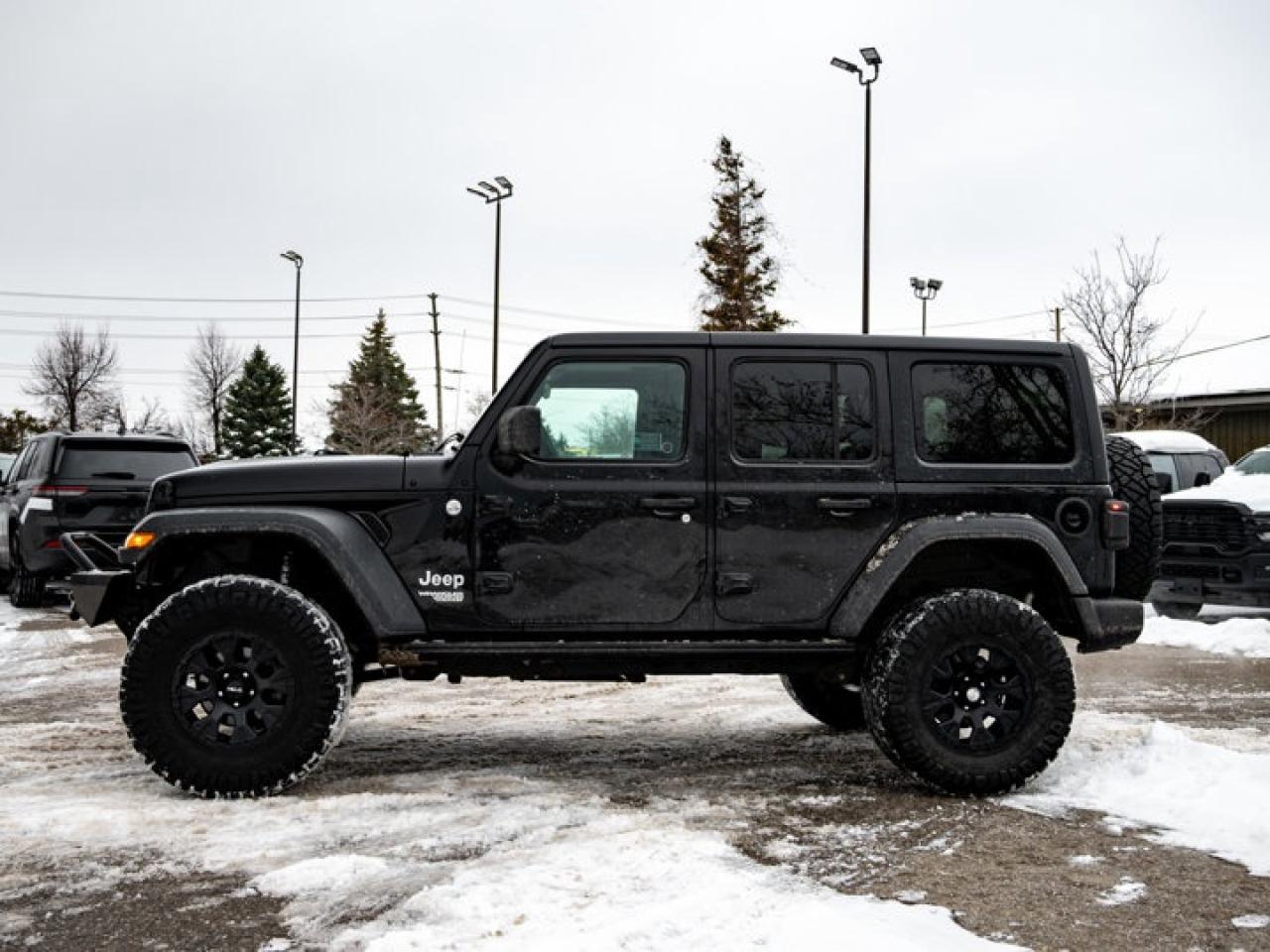 2018 Jeep Wrangler UNLIMITED SPORT Photo4