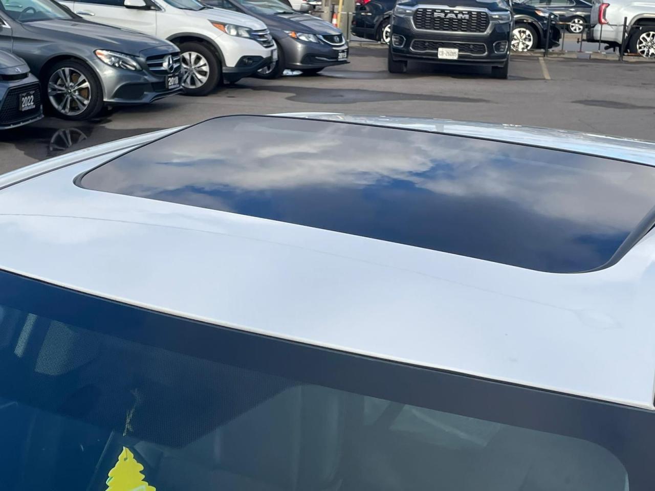 2014 Toyota Corolla S AUTO LEATHER SUNROOF CAMERA B-TOOTH  CERTIFIED - Photo #3