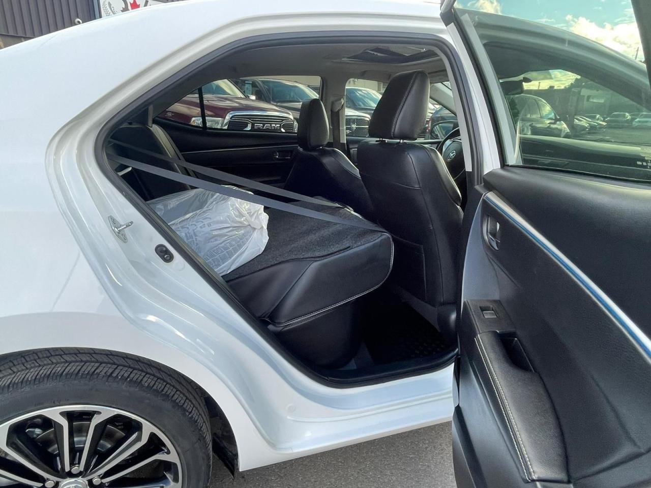 2014 Toyota Corolla S AUTO LEATHER SUNROOF CAMERA B-TOOTH  CERTIFIED - Photo #14