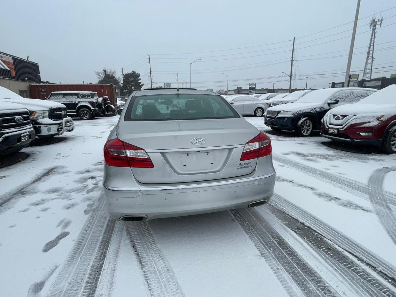 2012 Hyundai Genesis w/Technology Pkg NAVIGATION LEATHER SAFETY CERTIFY - Photo #10