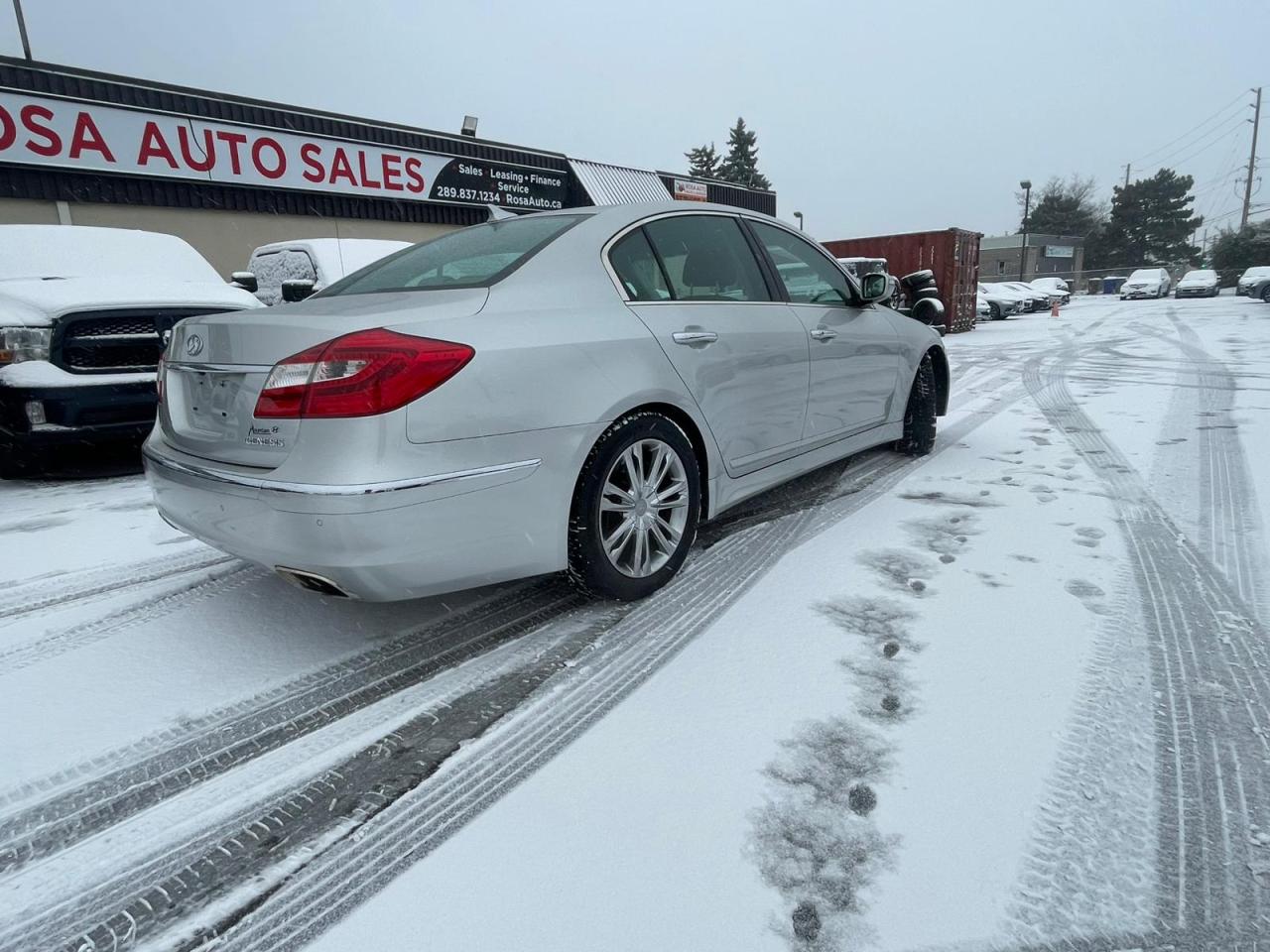 2012 Hyundai Genesis w/Technology Pkg NAVIGATION LEATHER SAFETY CERTIFY - Photo #11