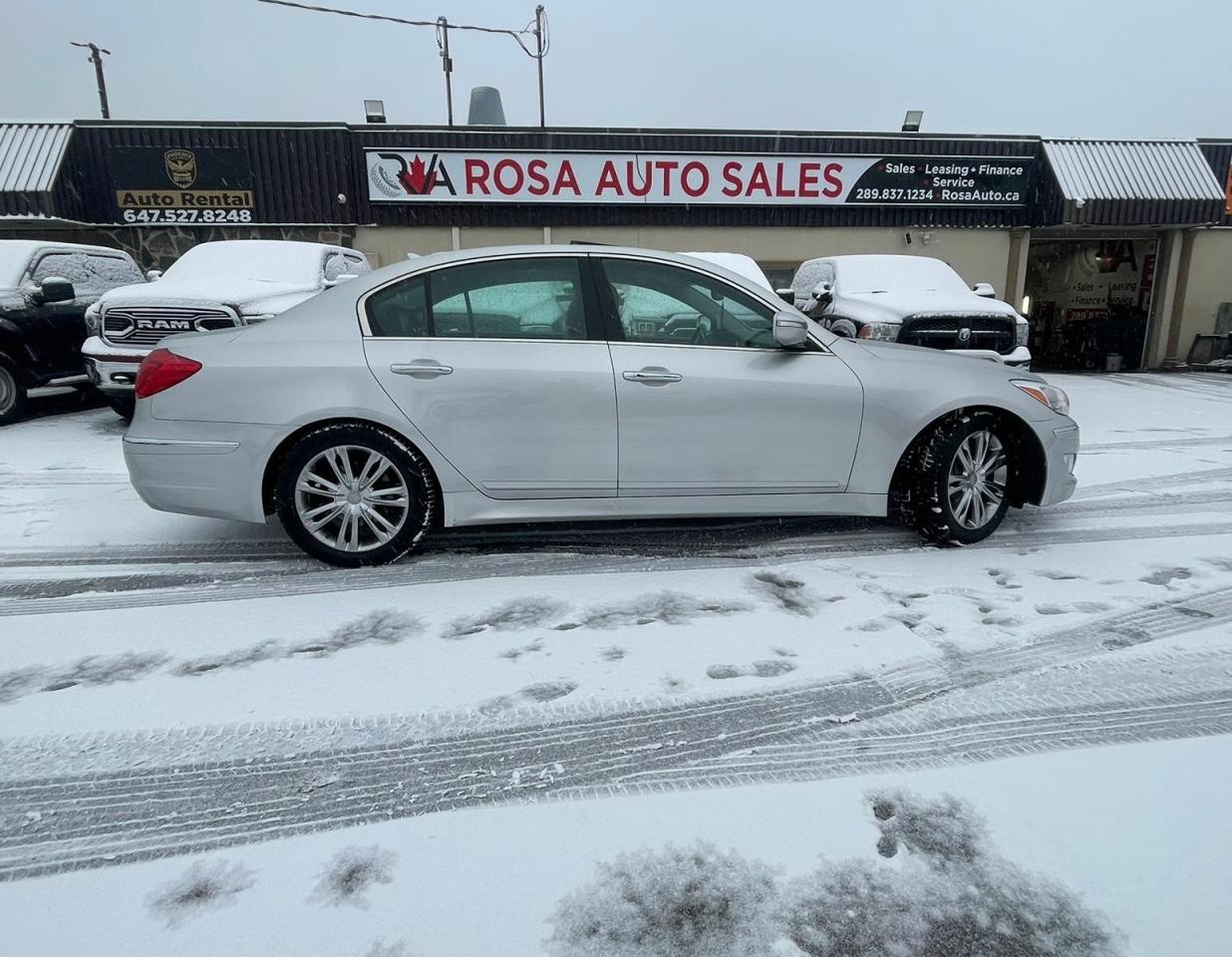 2012 Hyundai Genesis w/Technology Pkg NAVIGATION LEATHER SAFETY CERTIFY - Photo #12