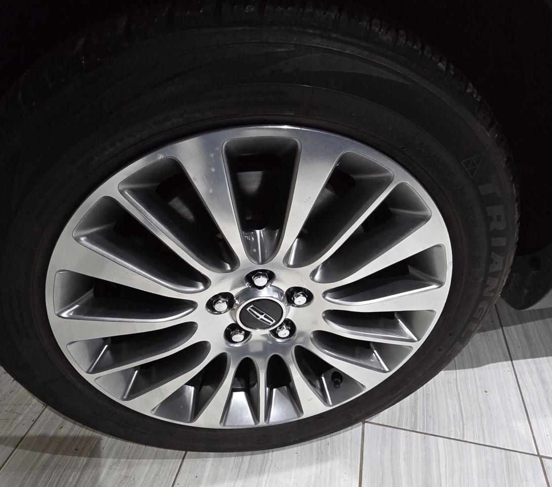 2016 Lincoln MKC Premium - Photo #11