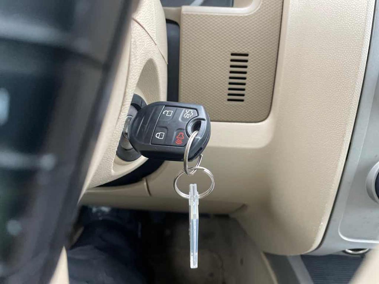 2011 Ford Escape XLT Photo
