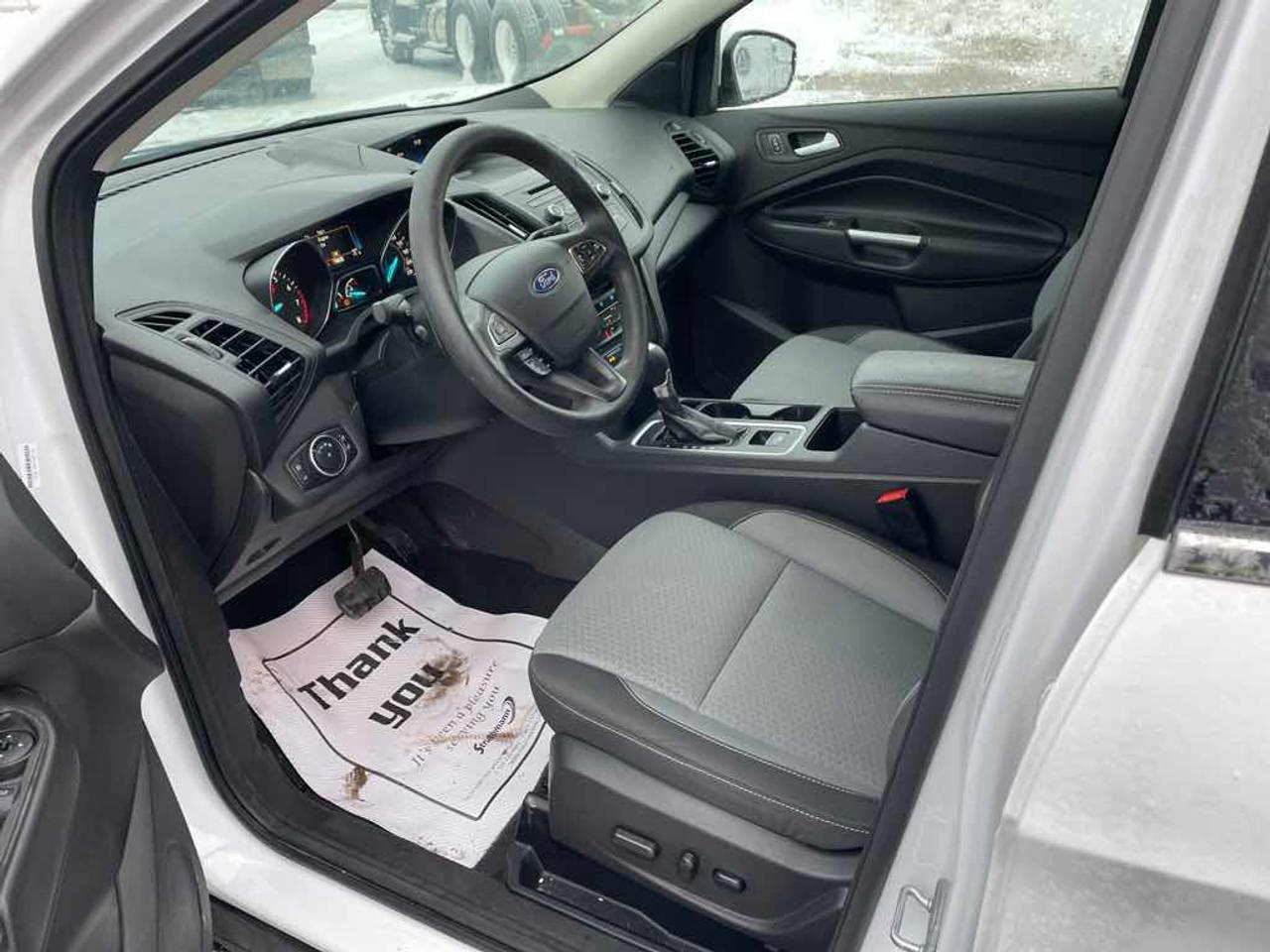 2017 Ford Escape SE Photo