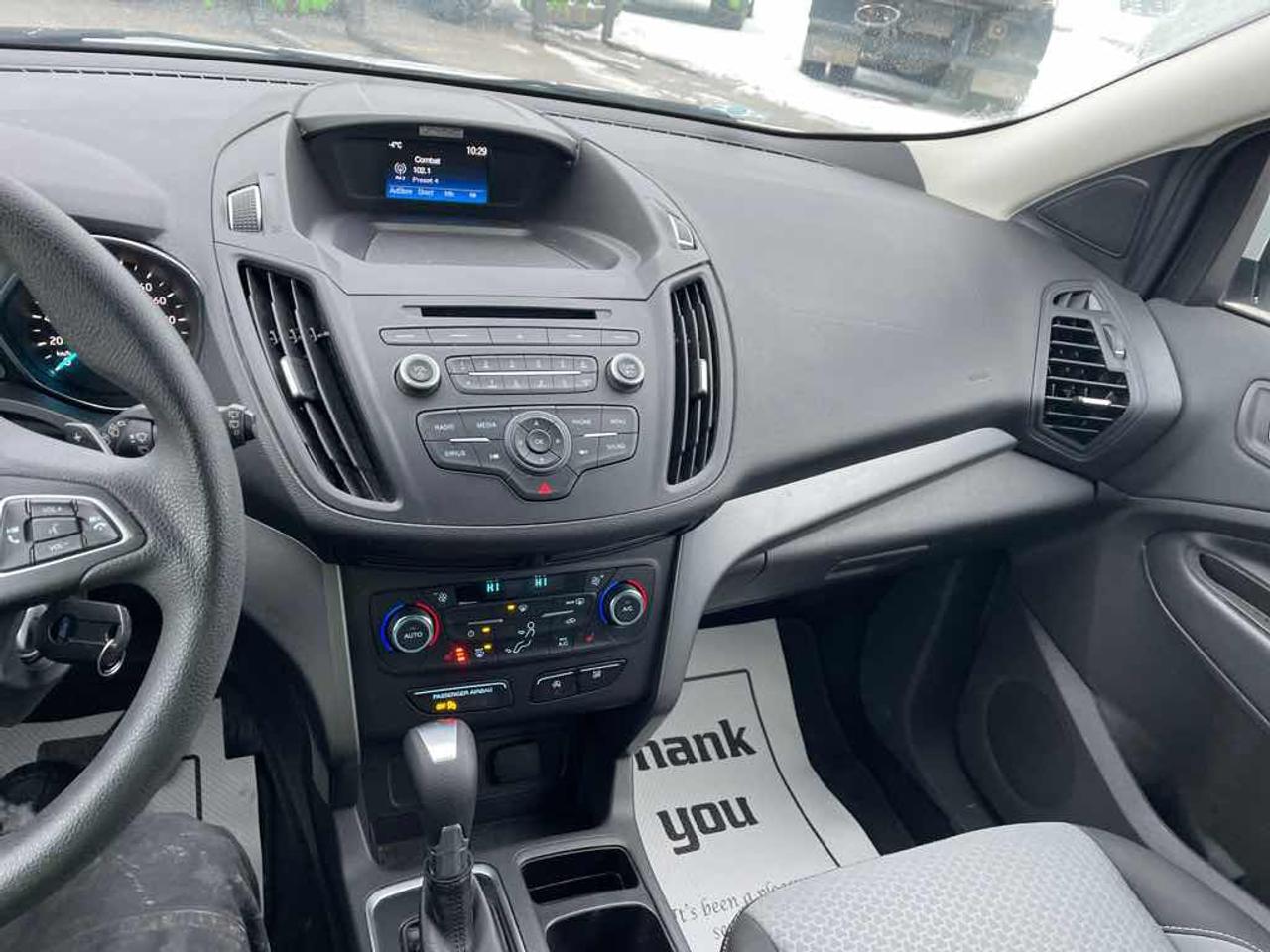 2017 Ford Escape SE Photo