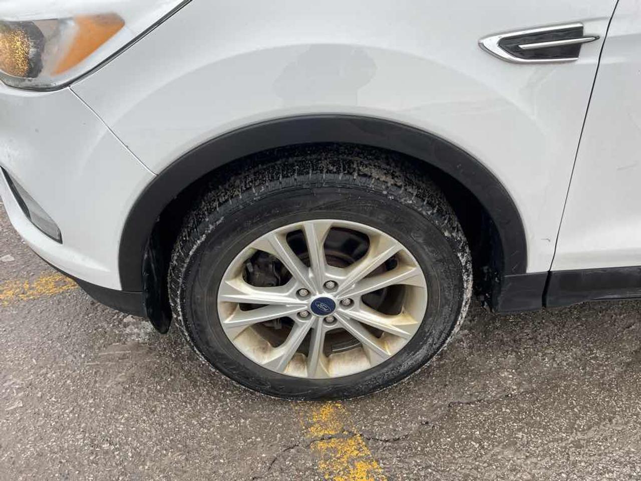 2017 Ford Escape SE Photo